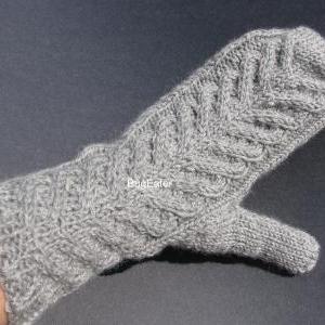 Light Gray Wool Mittens, Cable Knit Mittens