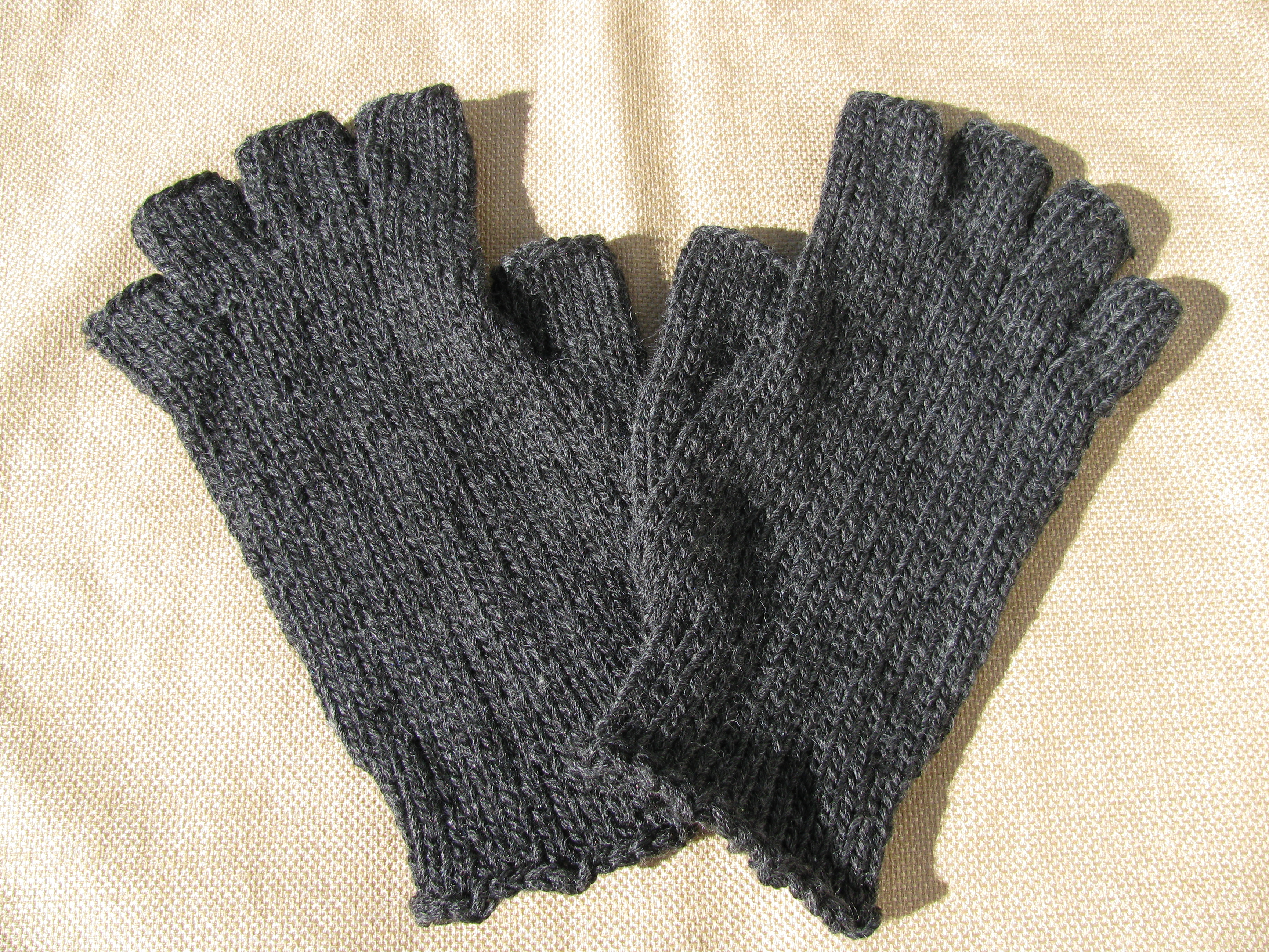 Mens Fingerless Gloves Ready To Ship On Luulla,How Much Do You Tip Movers For 2 Hours